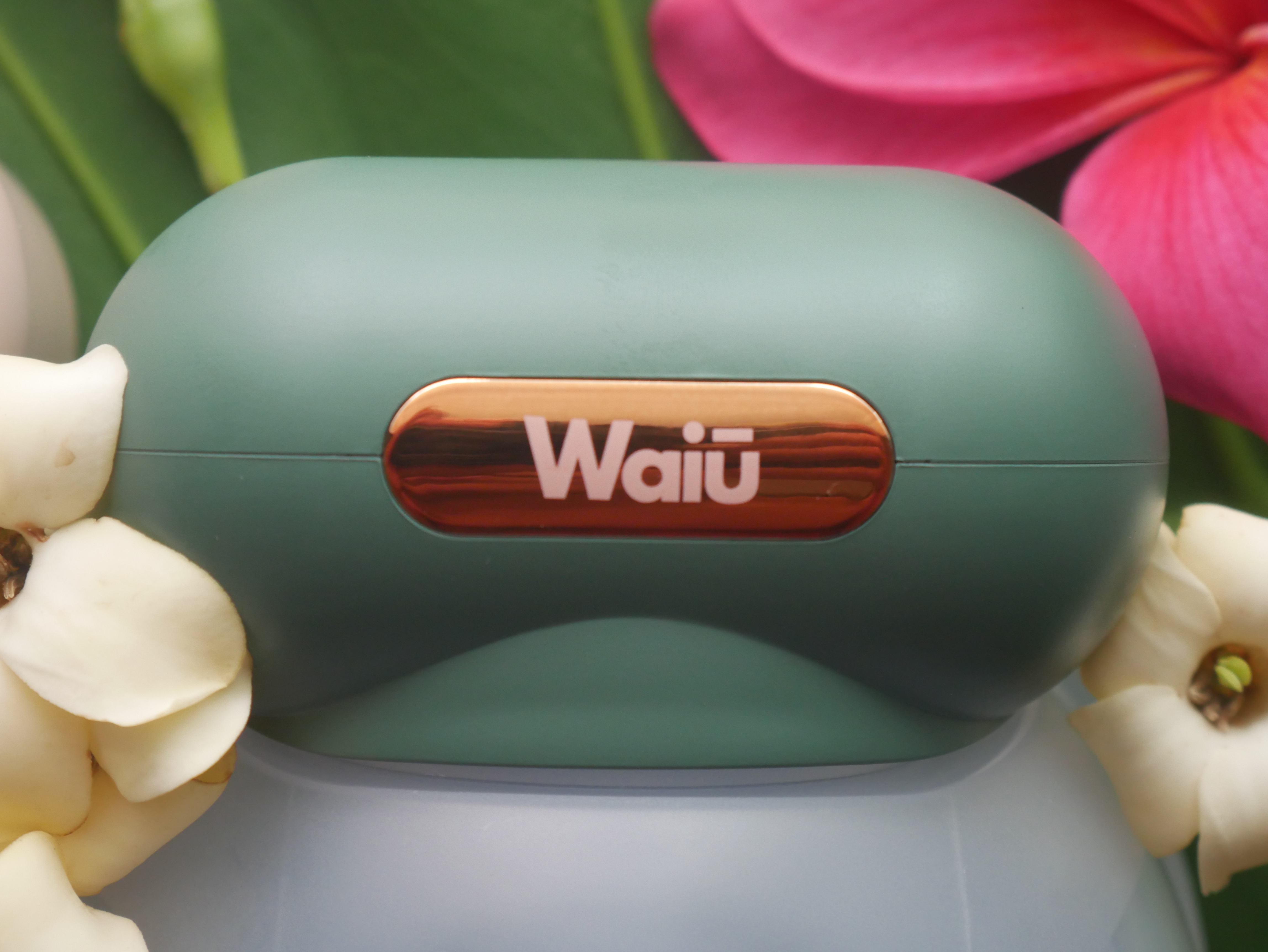 Green Waiū pump concept detail with soft floral styling